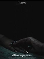 Cartel de El día es largo y oscuro