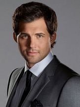 foto de Kristoffer Polaha