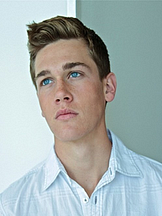 foto de Taylor John Smith