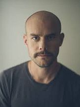 foto de Adam Newport-Berra