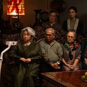 Foto Un Fantasma Para Servirte