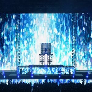 Foto  Ado SPECIAL LIVE ‘Shinzou’