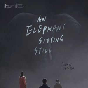 Foto Un elefante sentado y quieto