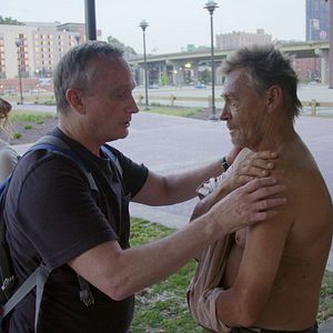 Foto Go to the People