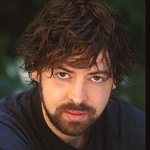 Foto Joshua John Miller