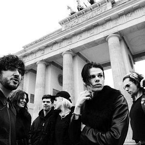 Foto YUNGBLUD. Are You Ready, Boy?