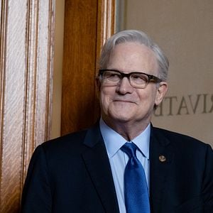 Foto Ella McCay: Imperfectamente Perfecta