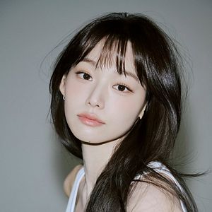 Foto Kang Mi-na