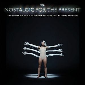 Foto Sia: Nostalgic For The Present