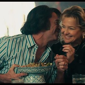 Foto Song Sung Blue: Sueño Inquebrantable