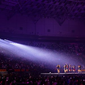 Foto IVE: The 1st World Tour in Cinema