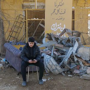 Foto Tales of the Wounded Land