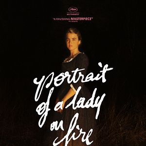 Foto Retrato de una mujer en llamas