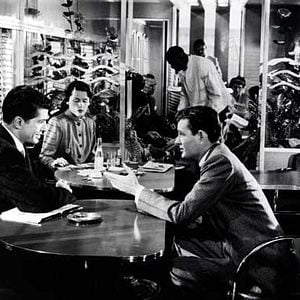 Foto Strangers on a train