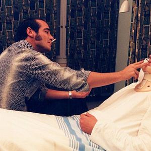 Foto Rompiendo las olas