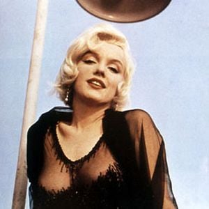 Foto Con faldas y a lo loco