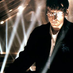 Foto Tumba al ras de la tierra