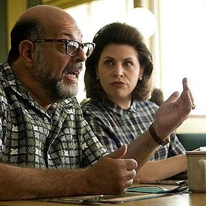 Foto Un hombre serio