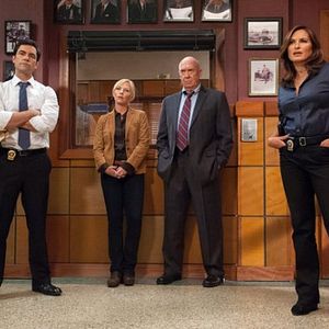 Foto La Ley Y El Orden: UVE