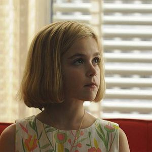 Foto Kiernan Shipka