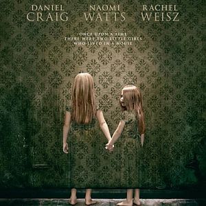 Foto Detrás de las paredes