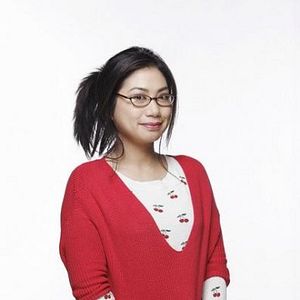 Foto Don't Trust The B---- in Apartment 23