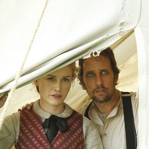 Foto Dominique McElligott