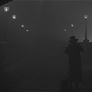 Foto Sombras y niebla