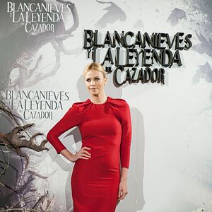 Foto Blancanieves y el cazador