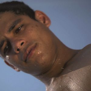 Foto Charlie Barnett