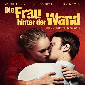 Foto Whispers Behind the Wall