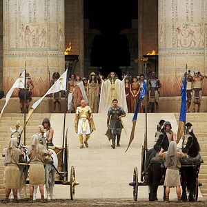 Foto Éxodo: Dioses y Reyes