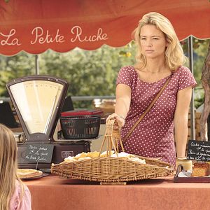 Foto Pastel de pera con lavanda