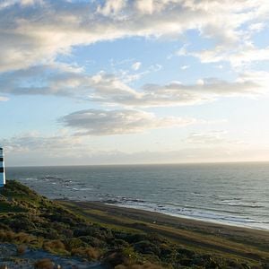 Foto La luz entre los océanos