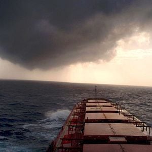 Foto Dead Slow Ahead