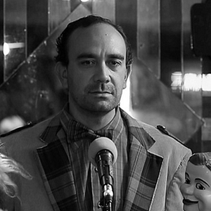 Foto Sin mover los lábios