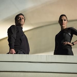 Foto Espiando a los vecinos