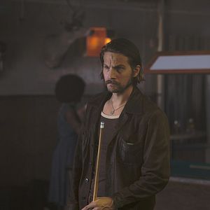 Foto Logan Marshall-Green