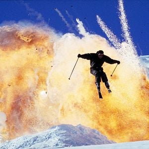 Foto 007: El mundo nunca es suficiente