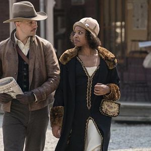 Foto Logan Marshall-Green