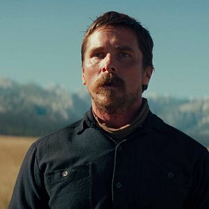 Foto Hostiles: Violencia americana