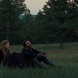 Foto Hostiles: Violencia americana