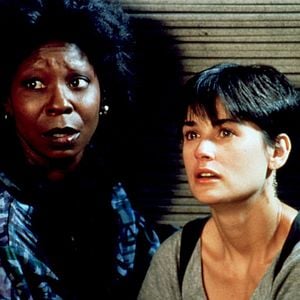 Foto Ghost: La sombra del amor