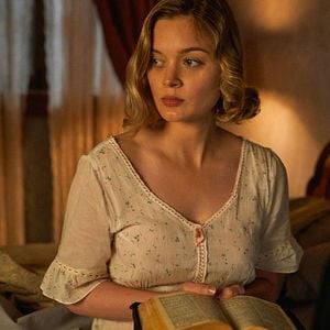 Foto Bella Heathcote