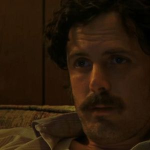 Foto Un caballero y su revólver