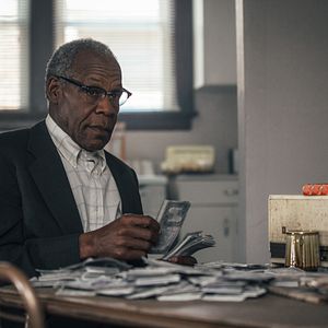 Foto Un caballero y su revólver