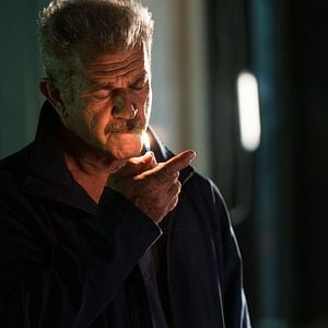 Foto Dragged Across Concrete