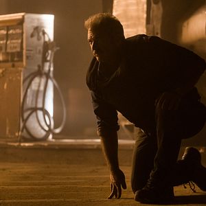 Foto Dragged Across Concrete