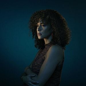 Foto Parisa Fitz-Henley