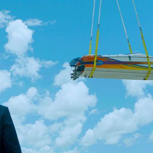 Foto Omniboat: A Fast Boat Fantasia